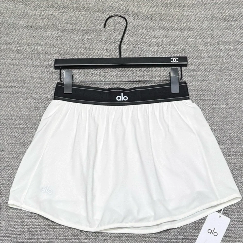 ALO Yoga White Midi Skirt with Black Logo Waistband